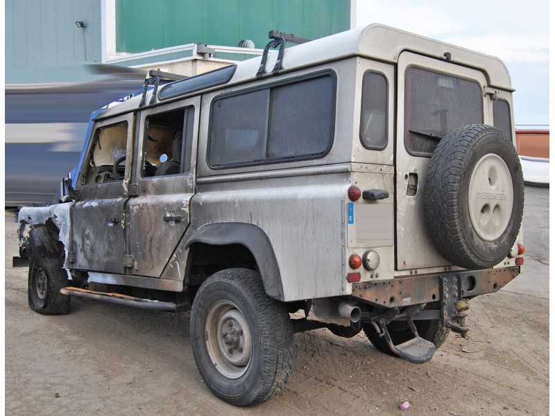 land rover defender station wagon (l316, l315) del año 2004