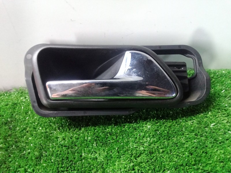 Recambio de maneta interior delantera derecha para volkswagen touran (1t1) 1.9 tdi referencia OEM IAM 1T0837198A  