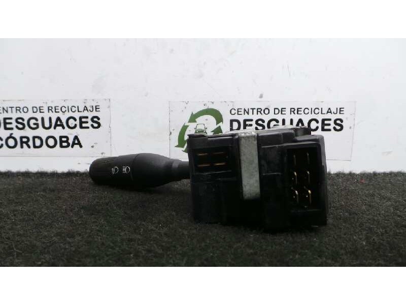 Recambio de mando luces para renault 19 hatchback (b/c53) 1.4 referencia OEM IAM 7700842114A 2.CONECTORES REDONDO