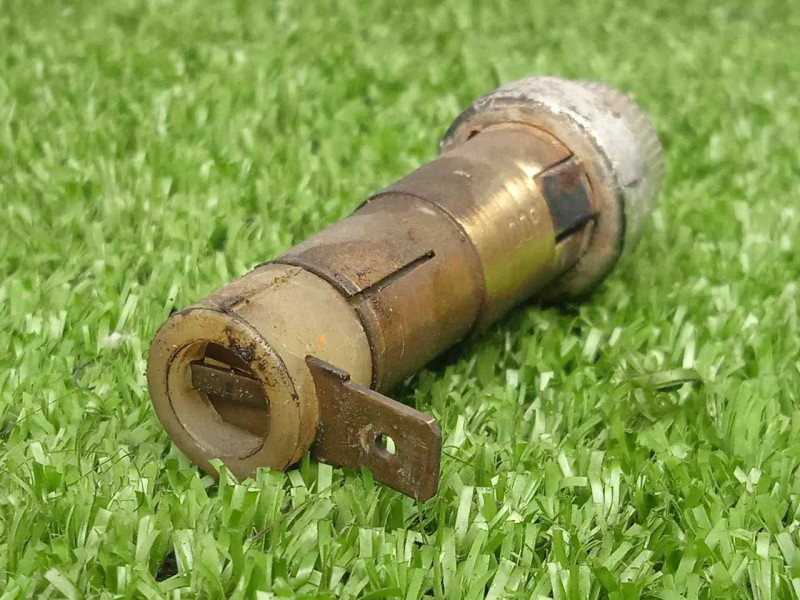 Recambio de luz interior para seat 600 600 d referencia OEM IAM 16007 VERDE 