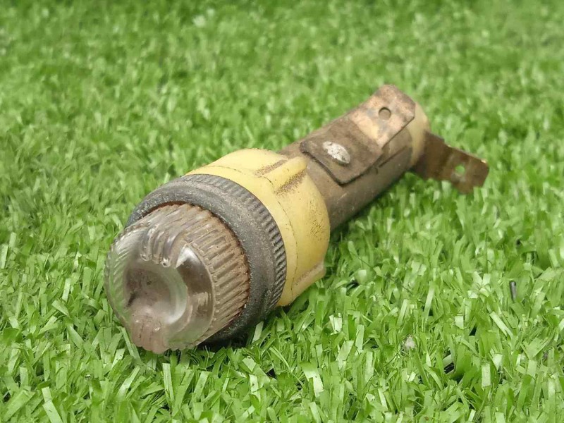 Recambio de luz interior para seat 600 600 d referencia OEM IAM 16007 AMBAR 