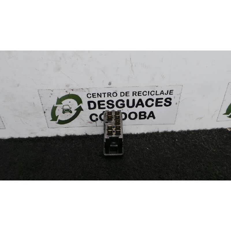 Recambio de warning para renault 19 hatchback (b/c53) 1.4 referencia OEM IAM  2.SERIE 9.PINES