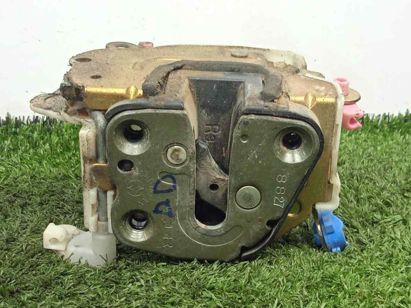 Recambio de cerradura puerta delantera derecha para nissan cabstar - e 3.0 td 110 referencia OEM IAM  MECANICA 