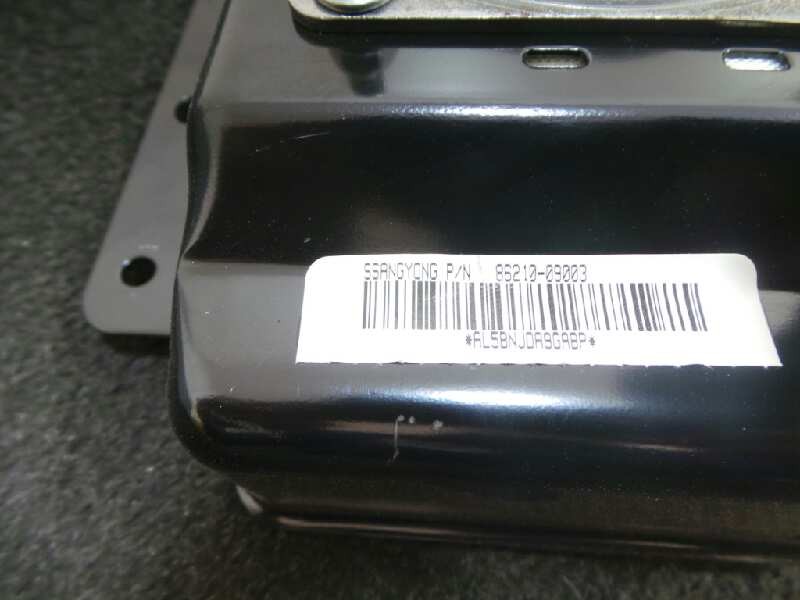 Recambio de airbag delantero derecho para ssangyong kyron 2.0 referencia OEM IAM 8621009003-616533303B  