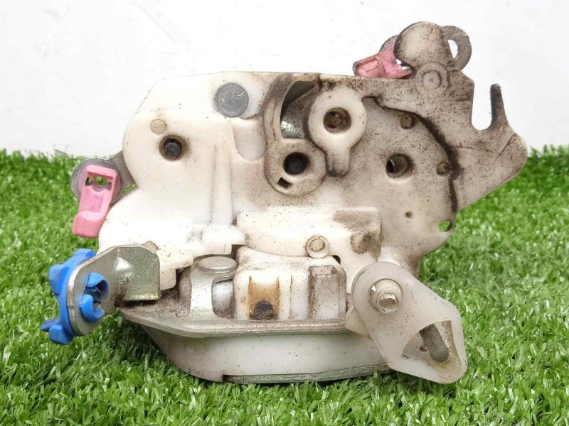 Recambio de cerradura puerta delantera derecha para nissan cabstar - e 3.0 td 110 referencia OEM IAM   