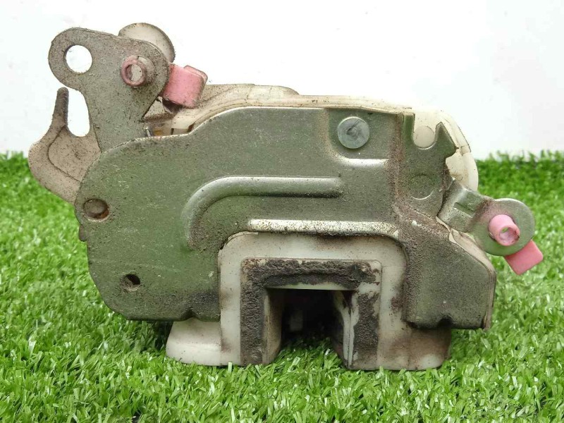 Recambio de cerradura puerta delantera derecha para nissan cabstar - e 3.0 td 110 referencia OEM IAM   