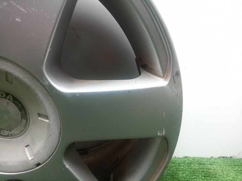 Recambio de llanta para skoda octavia ii (1z3) 2.0 tdi referencia OEM IAM 1Z0601025B 16´´PULGADAS LLANTAS - LLANTA