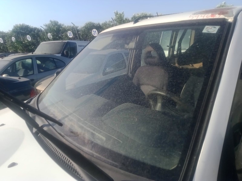 Recambio de parabrisas para nissan terrano ii (r20) 2.7 tdi 4wd referencia OEM IAM   