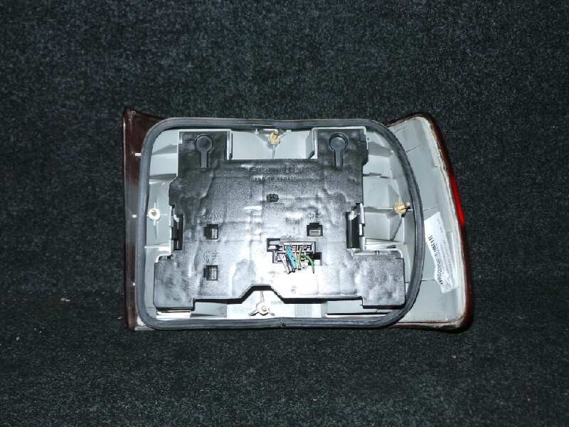 Recambio de piloto trasero izquierdo para volvo serie 850 2.5 20v cat referencia OEM IAM  91-93 EXTERIOR