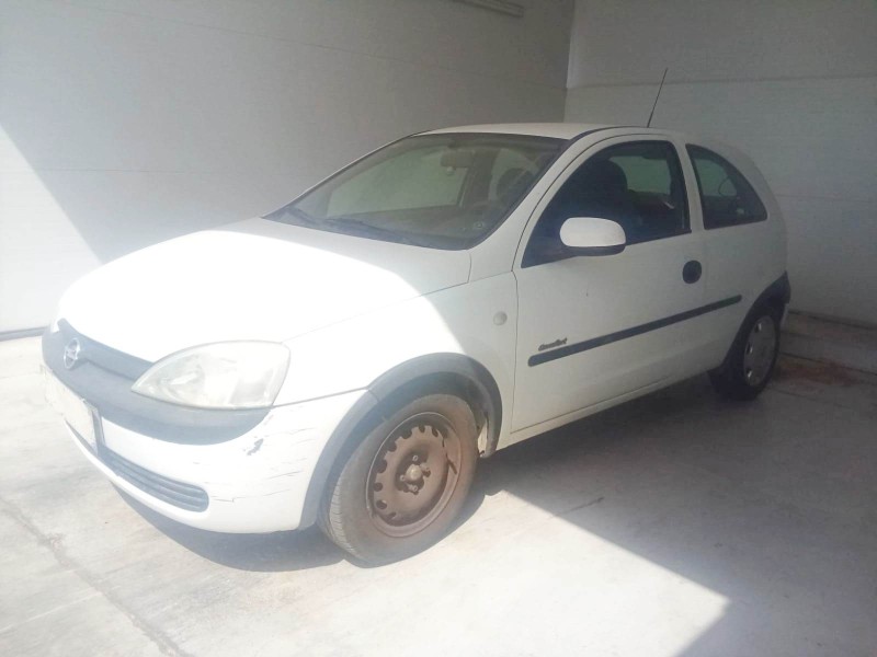 opel corsa c (x01) del año 2000