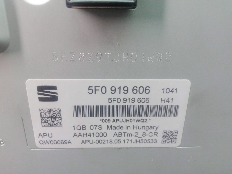 Recambio de pantalla multifuncion para seat leon st (5f8) 1.6 tdi referencia OEM IAM 5F0919606  