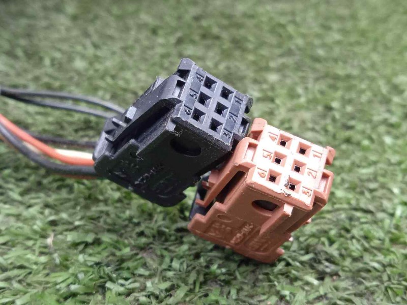 Recambio de retrovisor derecho para peugeot 1007 1.4 hdi referencia OEM IAM SIN REFERENCIA ELECTRICO - 5+2.CABLES NARANJA