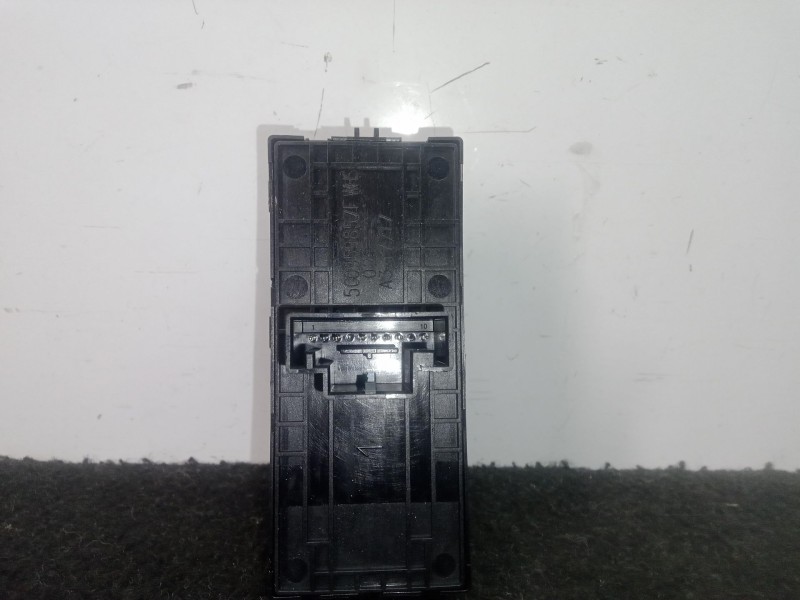 Recambio de elevalunas delantero izquierdo para seat leon st (5f8) 1.6 tdi referencia OEM IAM 5G0959857F  