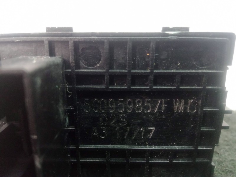 Recambio de elevalunas delantero izquierdo para seat leon st (5f8) 1.6 tdi referencia OEM IAM 5G0959857F  