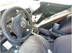 volkswagen golf iv berlina (1j1) del año 1999 2