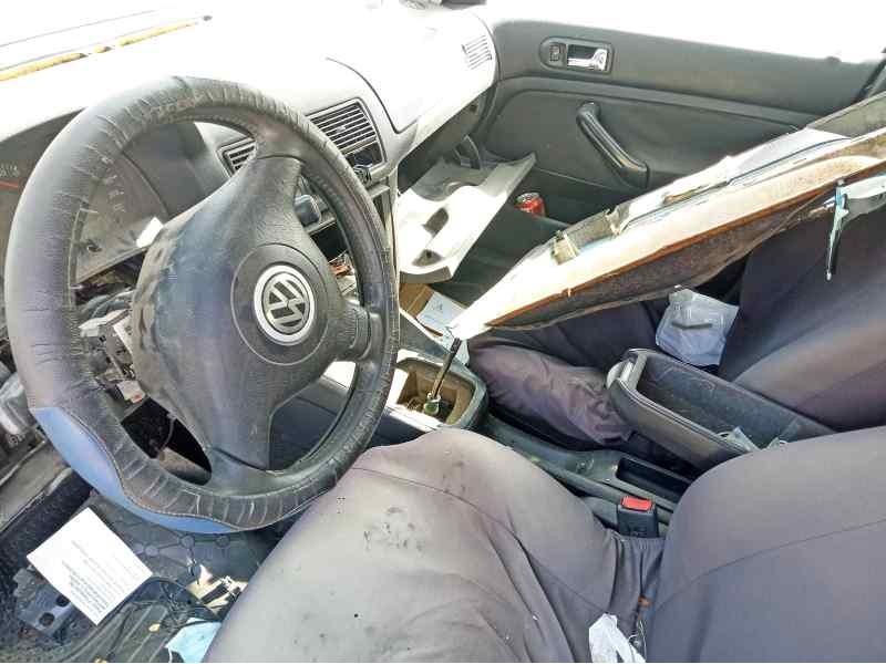 volkswagen golf iv berlina (1j1) del año 1999