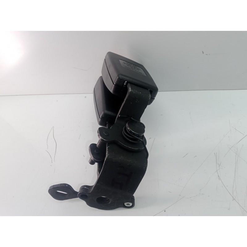 Recambio de enganche cinturon trasero izquierdo para seat leon (5f1) 2.0 16v tsi referencia OEM IAM 5F0857739QVZ + ENGANCHE.CENT