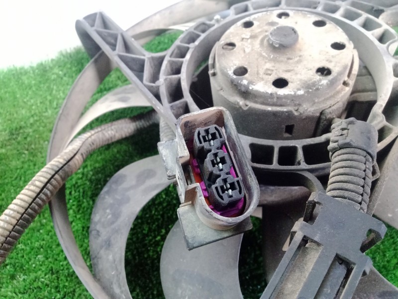 Recambio de electroventilador radiador aire acondicionado para seat leon (1m1) 1.9 tdi referencia OEM IAM 1355D2355  