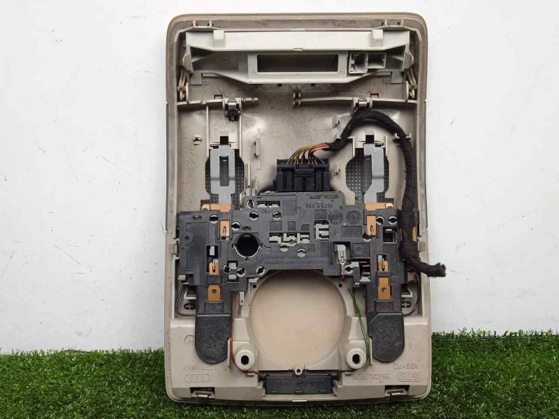 Recambio de luz interior para audi a4 berlina (8e) 1.9 tdi referencia OEM IAM SIN REFERENCIA  