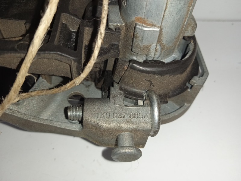 Recambio de maneta exterior delantera izquierda para volkswagen jetta (1k2) 1.9 tdi referencia OEM IAM 1K0837885A  