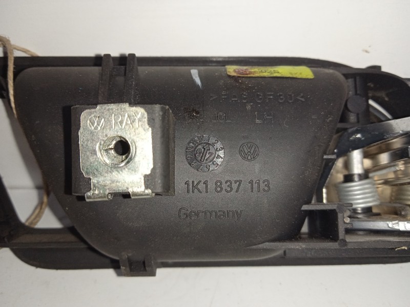 Recambio de maneta interior delantera izquierda para volkswagen jetta (1k2) 1.9 tdi referencia OEM IAM 1K1837113  