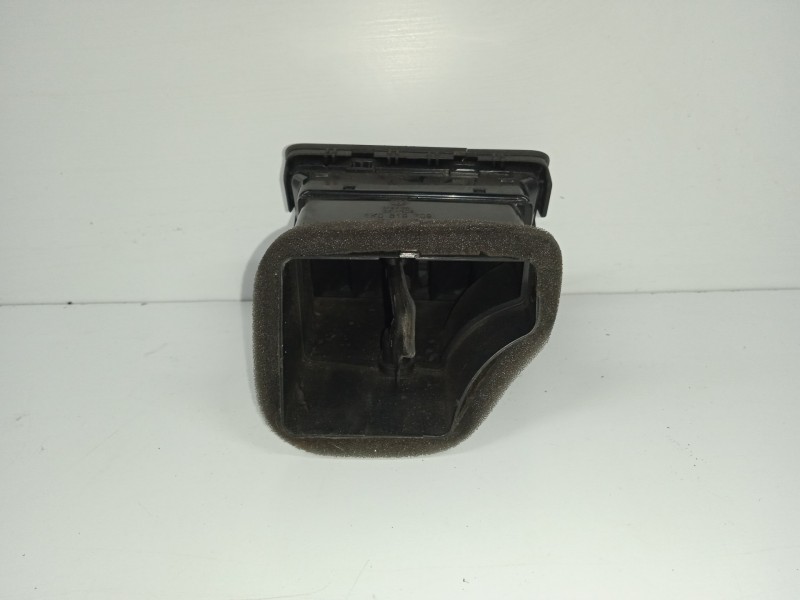 Recambio de rejilla aireadora para volkswagen jetta (1k2) 1.9 tdi referencia OEM IAM 1K0819709 - 1K0819703  