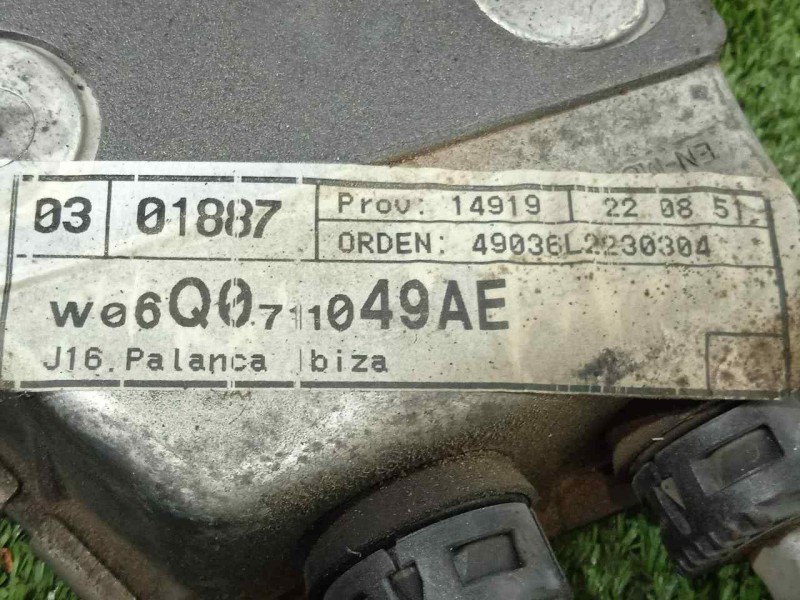 Recambio de palanca cambio para seat cordoba berlina (6l2) 1.9 tdi referencia OEM IAM 6Q0711049  