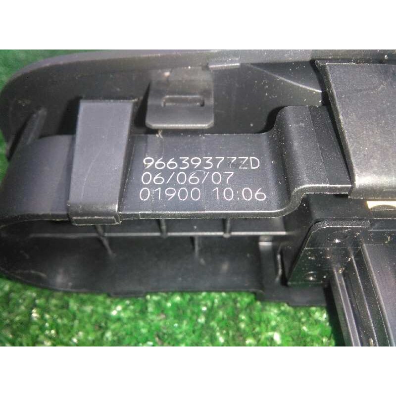 Recambio de mando elevalunas delantero derecho para citroën c4 picasso 2.0 hdi fap cat (rhr / dw10bted4) referencia OEM IAM 9663