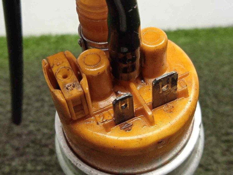 Recambio de bomba combustible para audi allroad quattro (4b5) 2.5 v6 24v tdi referencia OEM IAM 993762140  