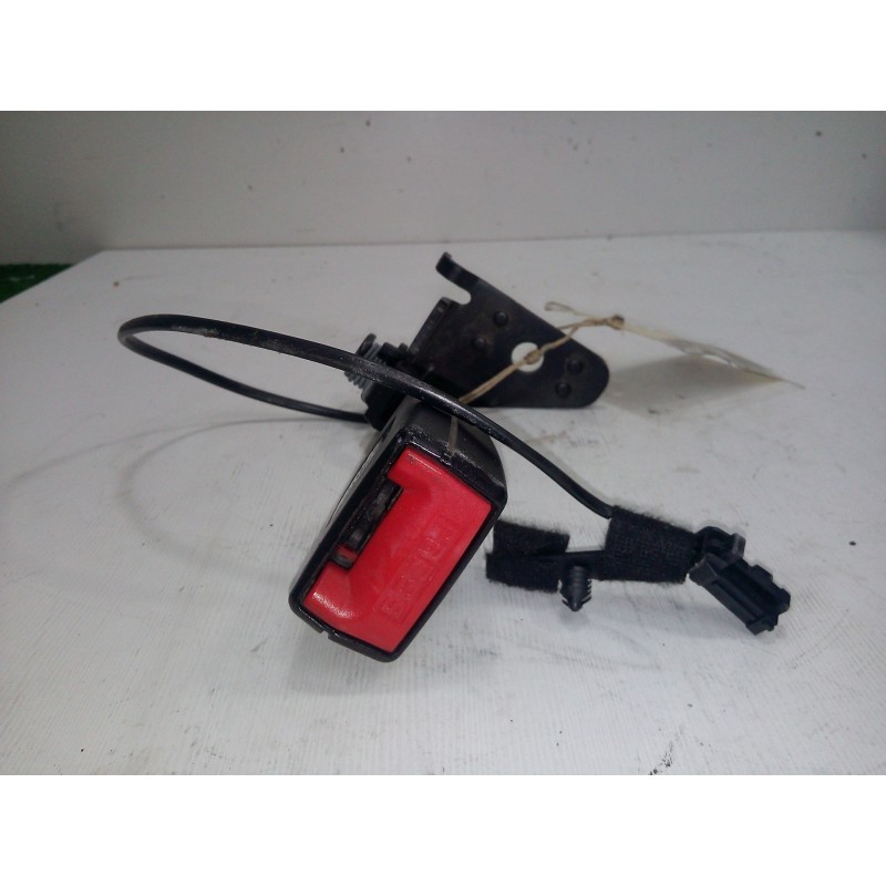 Recambio de enganche cinturon trasero derecho para citroën c5 berlina 1.6 hdi fap referencia OEM IAM 96561758XT-33059603  2.CABL