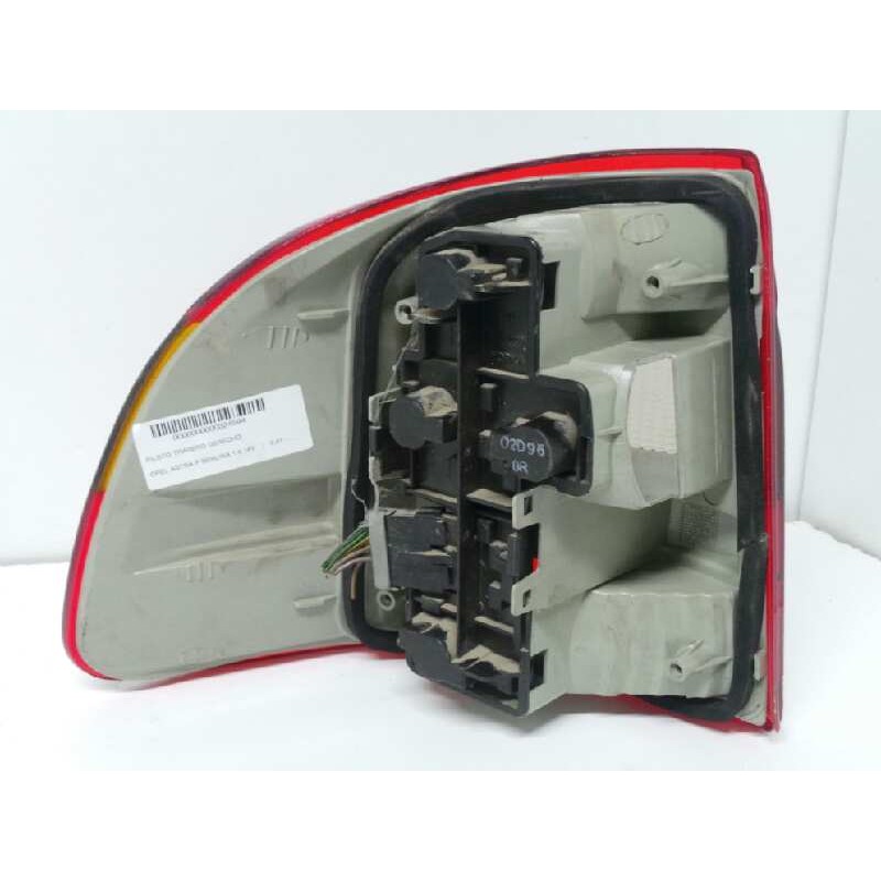 Recambio de piloto trasero derecho para opel astra f berlina 1.6 16v referencia OEM IAM  ASTRA.F - 2.SERIE 4.PUERTAS - AHUMADO