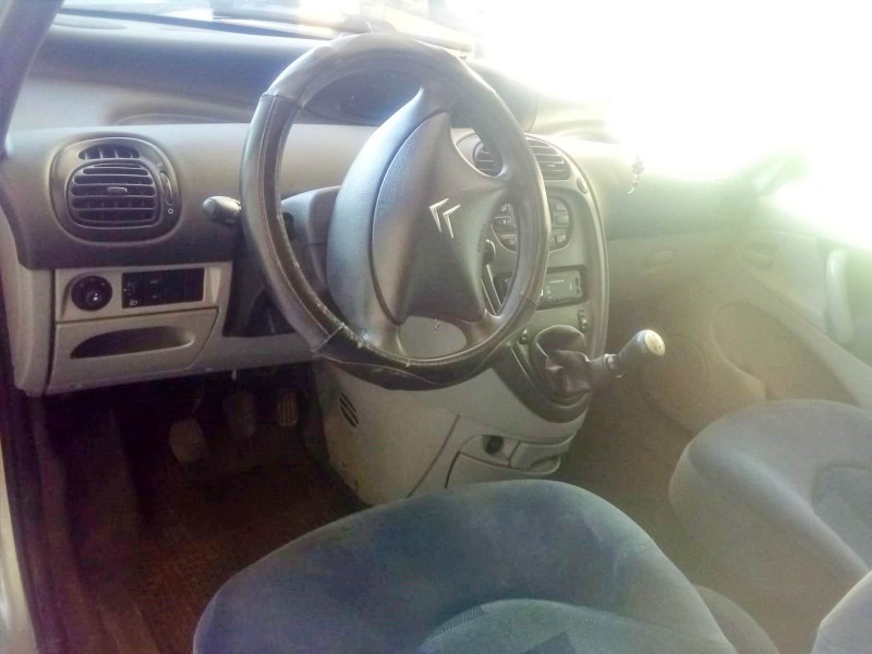 citroën xsara picasso (n68) del año 2003