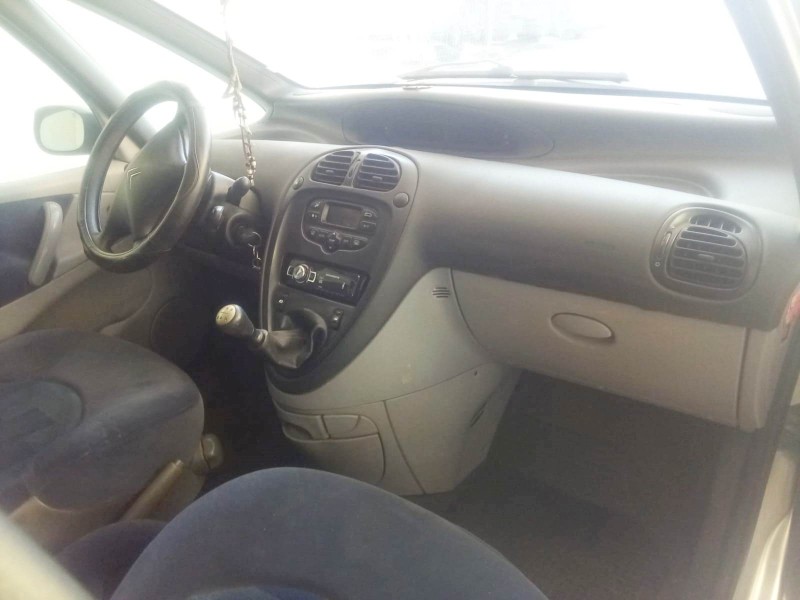 citroën xsara picasso (n68) del año 2003