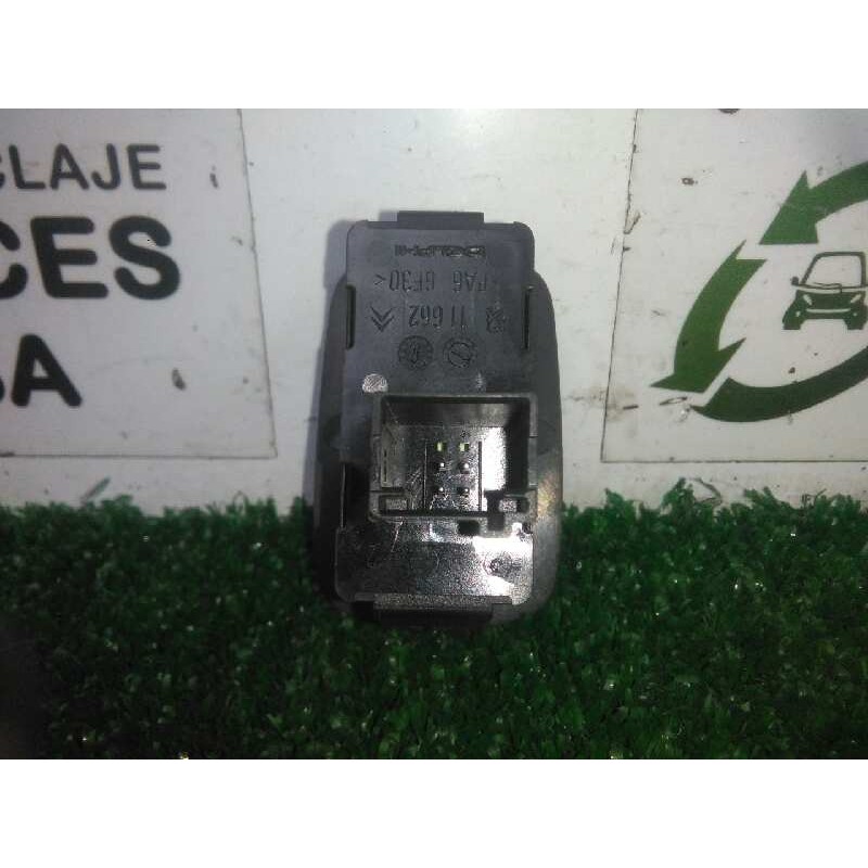 Recambio de mando elevalunas trasero derecho para citroën c4 picasso 2.0 hdi fap cat (rhr / dw10bted4) referencia OEM IAM 966393