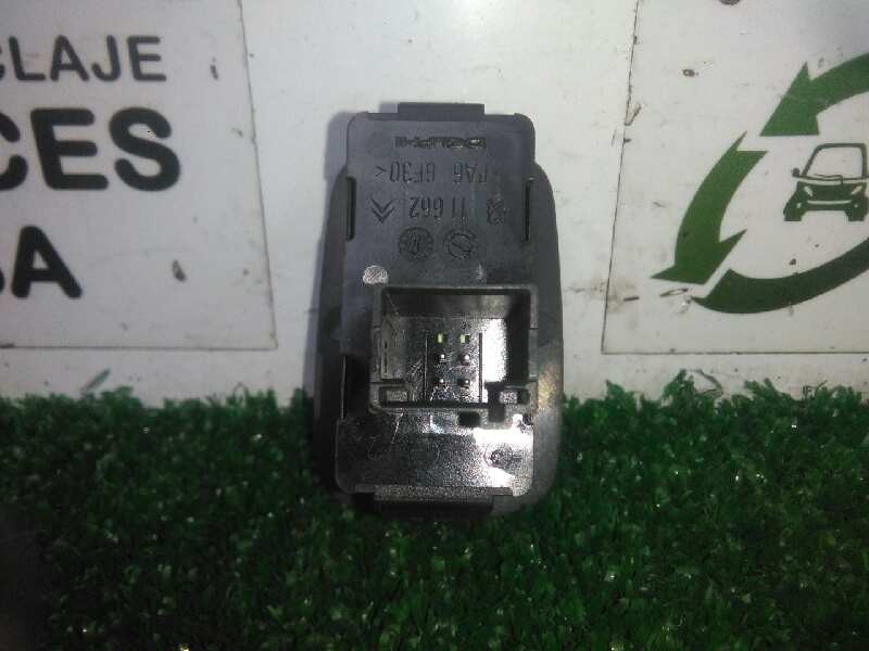 Recambio de mando elevalunas trasero derecho para citroën c4 picasso 2.0 hdi fap cat (rhr / dw10bted4) referencia OEM IAM 966393