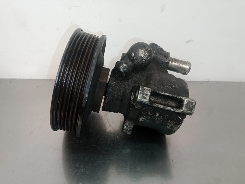 Recambio de bomba servodireccion para seat ibiza (6k) 1.4 referencia OEM IAM 030145157-26046395WB 65734 