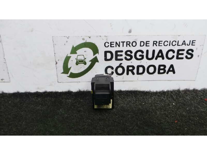 Recambio de mando elevalunas trasero izquierdo para audi a8 (4e2) 4.2 quattro referencia OEM IAM 4E0959855  