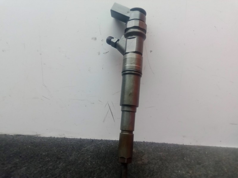 Recambio de inyector para bmw 3 compact (e46) 320 td referencia OEM IAM 0445110216 2 PINES 