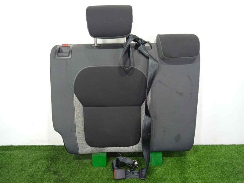 Recambio de asientos trasero derecho para skoda fabia combi 1.4 tdi dpf referencia OEM IAM  RESPALDAR DOBLE