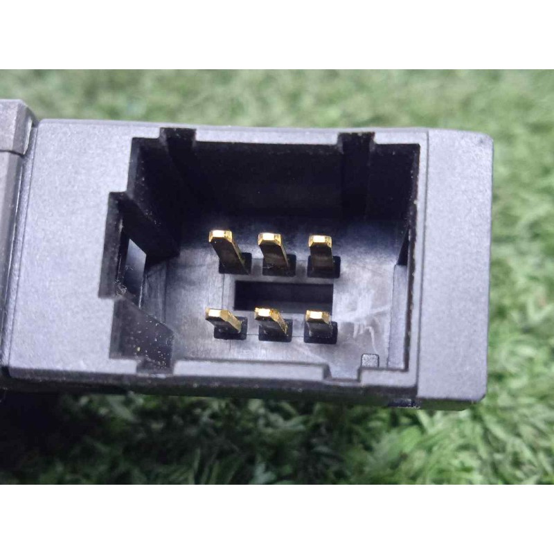 Recambio de mando multifuncion para dacia sandero 1.5 dci diesel fap cat referencia OEM IAM 255522448R  