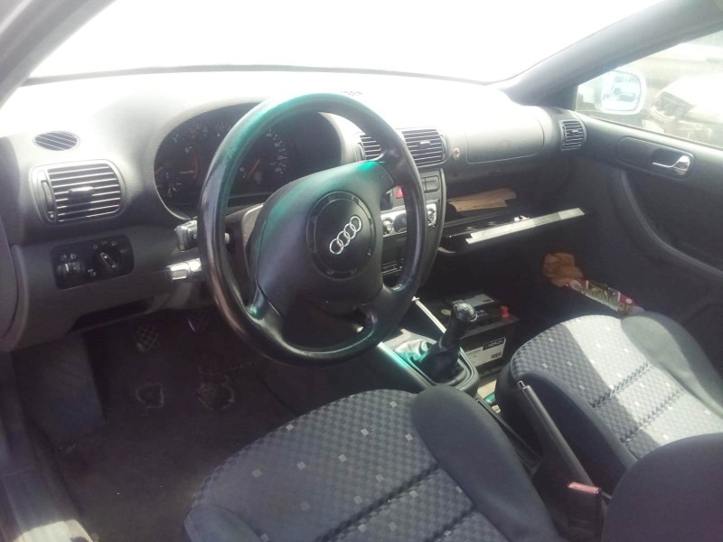 audi a3 (8l1) del año 1999