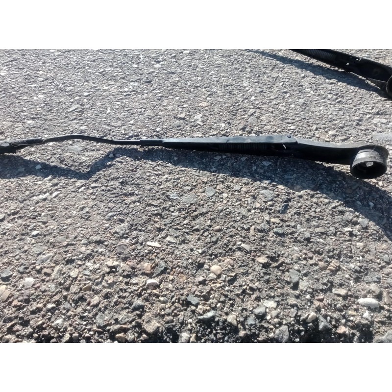 Recambio de brazo limpia delantero izquierdo para ford transit connect 1.6 tdci cat referencia OEM IAM  62CM 