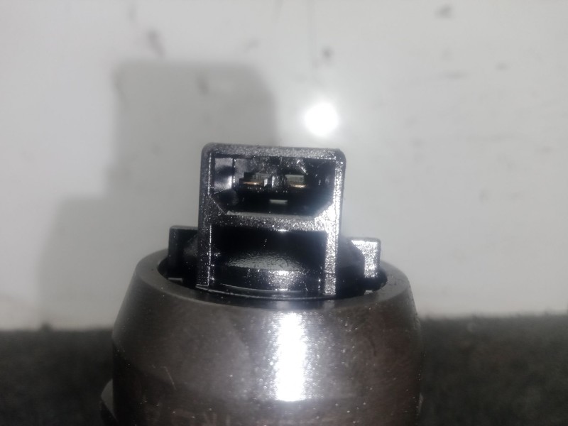 Recambio de inyector para seat leon (1p1) 1.9 tdi referencia OEM IAM 0414720215 2 PINES BOSCH