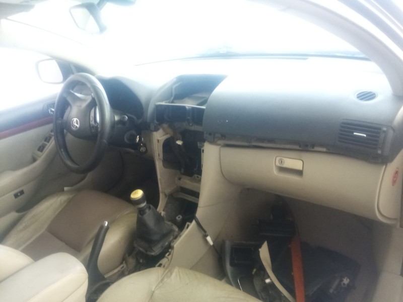 toyota avensis (_t25_) del año 2007