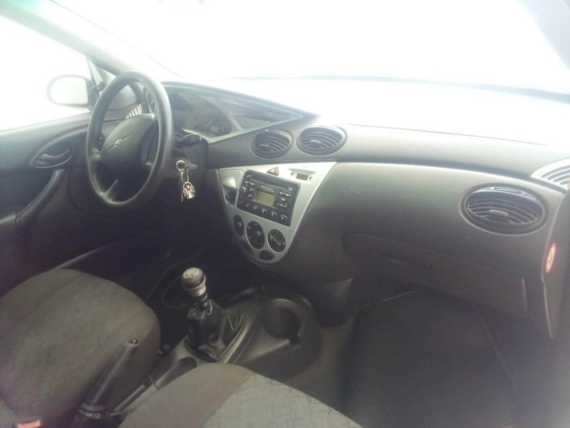 ford focus i (daw, dbw) del año 2001