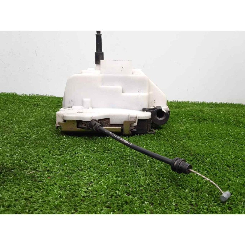Recambio de cerradura puerta delantera izquierda para citroën c3 pluriel 1.4 hdi referencia OEM IAM 46978780-080605050261 02-09 