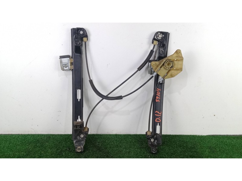 Recambio de elevalunas delantero izquierdo para seat leon (1p1) 1.9 tdi referencia OEM IAM SIN REFERENCIA  ELECTRICO - SIN.MOTOR