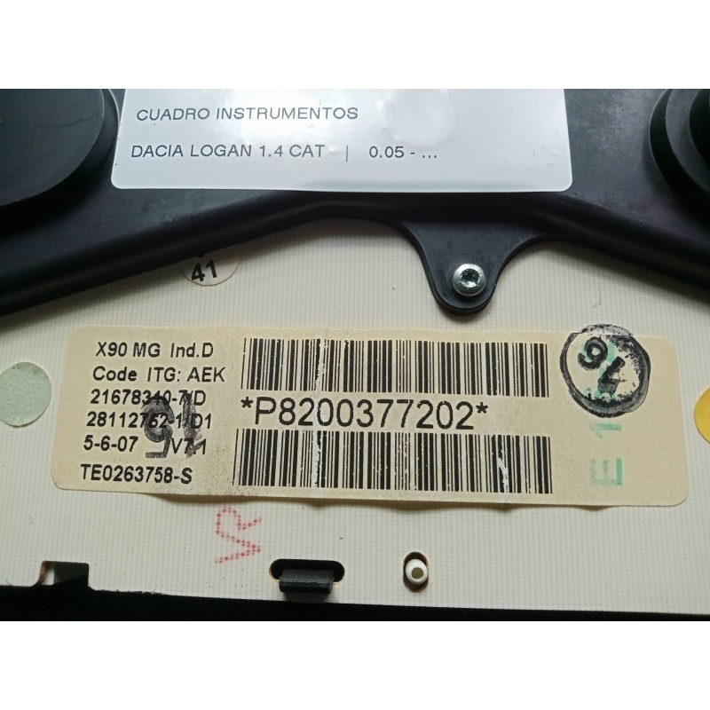 Recambio de cuadro instrumentos para dacia logan 1.4 cat referencia OEM IAM 8200377202-P8200377202-216783107D 2.CONECTORES 
