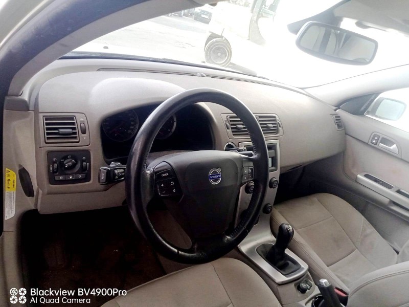 volvo v50 (545) del año 2005