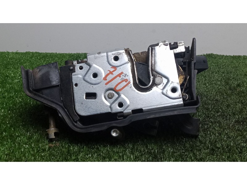 Recambio de cerradura puerta delantera izquierda para bmw 3 compact (e46) 316 ti referencia OEM IAM SIN REFERENCIA  7.PINES